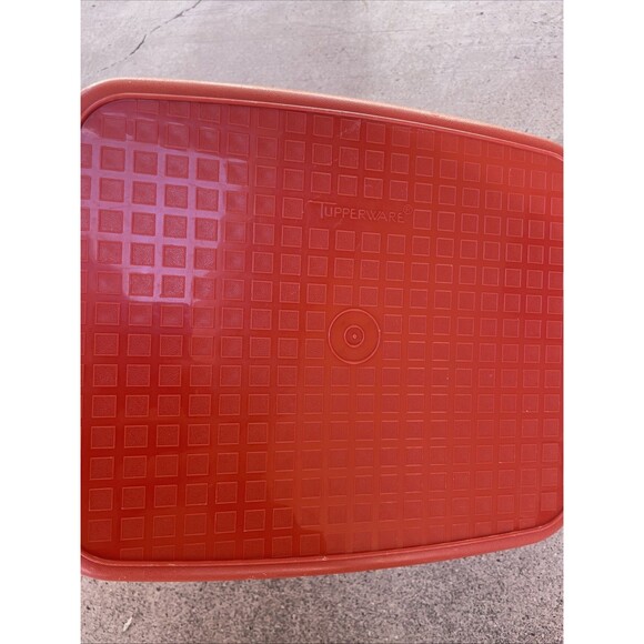 Tupperware 1518-2 Red Paprika Marinade Container Storage Dish & Lid 1518 Clean - Picture 4 of 6